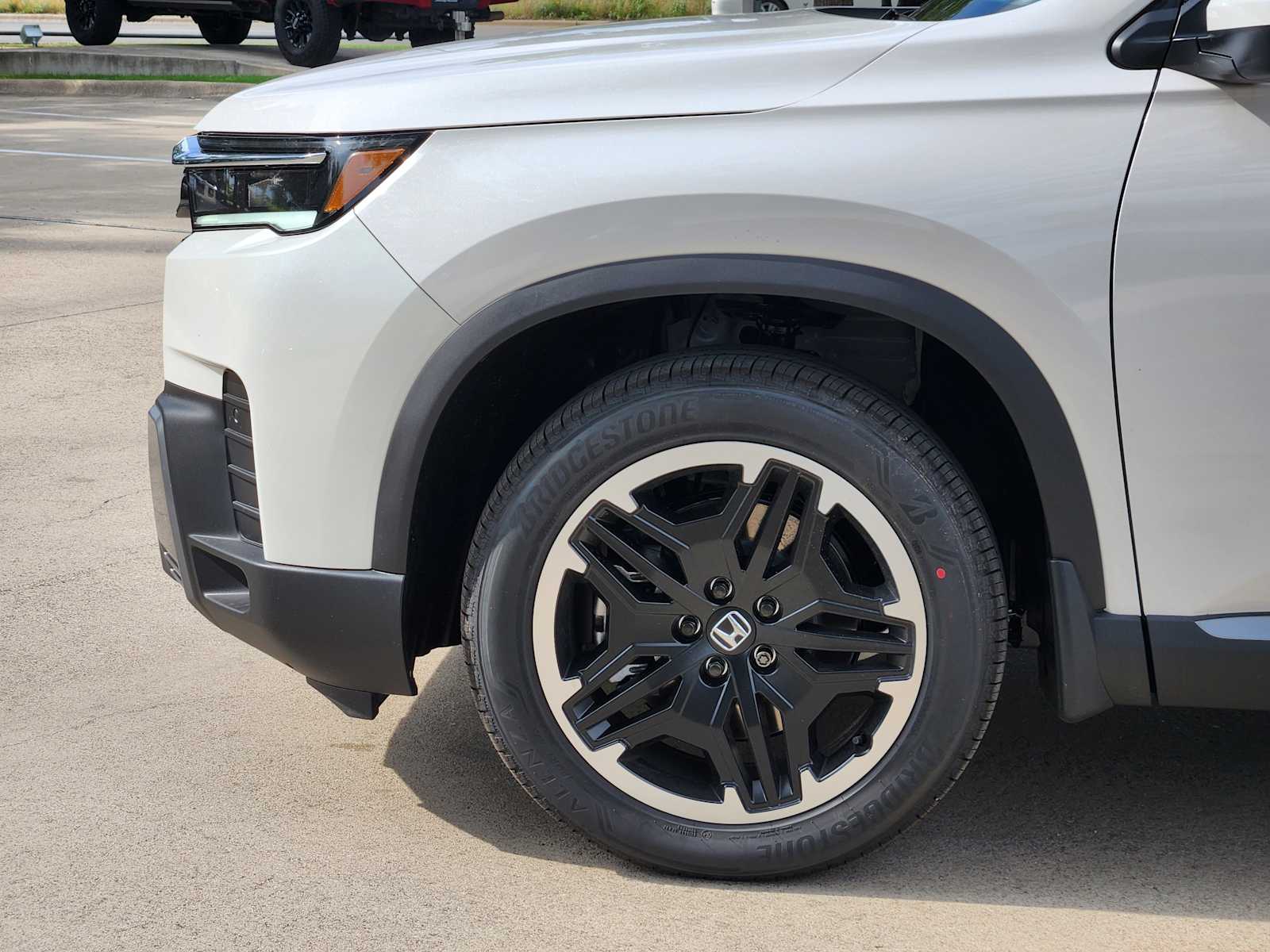Thumbnail: 2026 Honda Pilot - 6