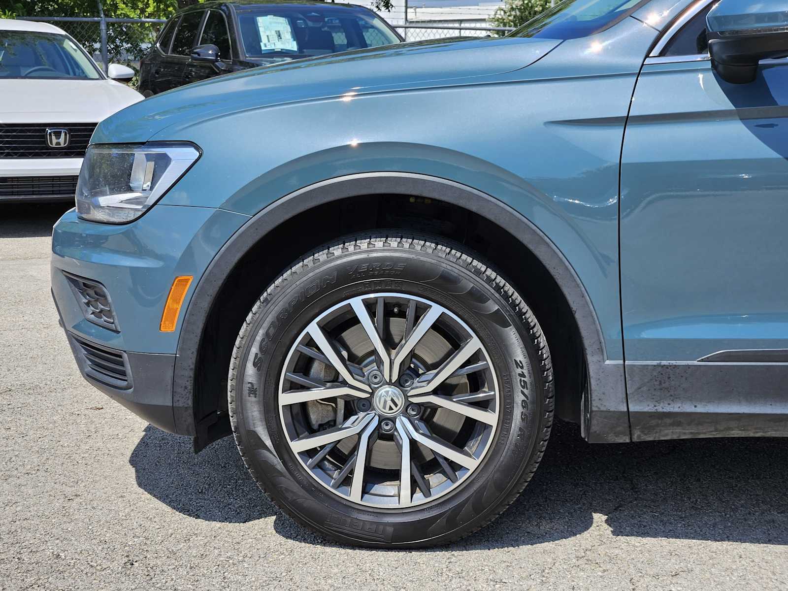 Thumbnail: 2019 Volkswagen Tiguan - 8