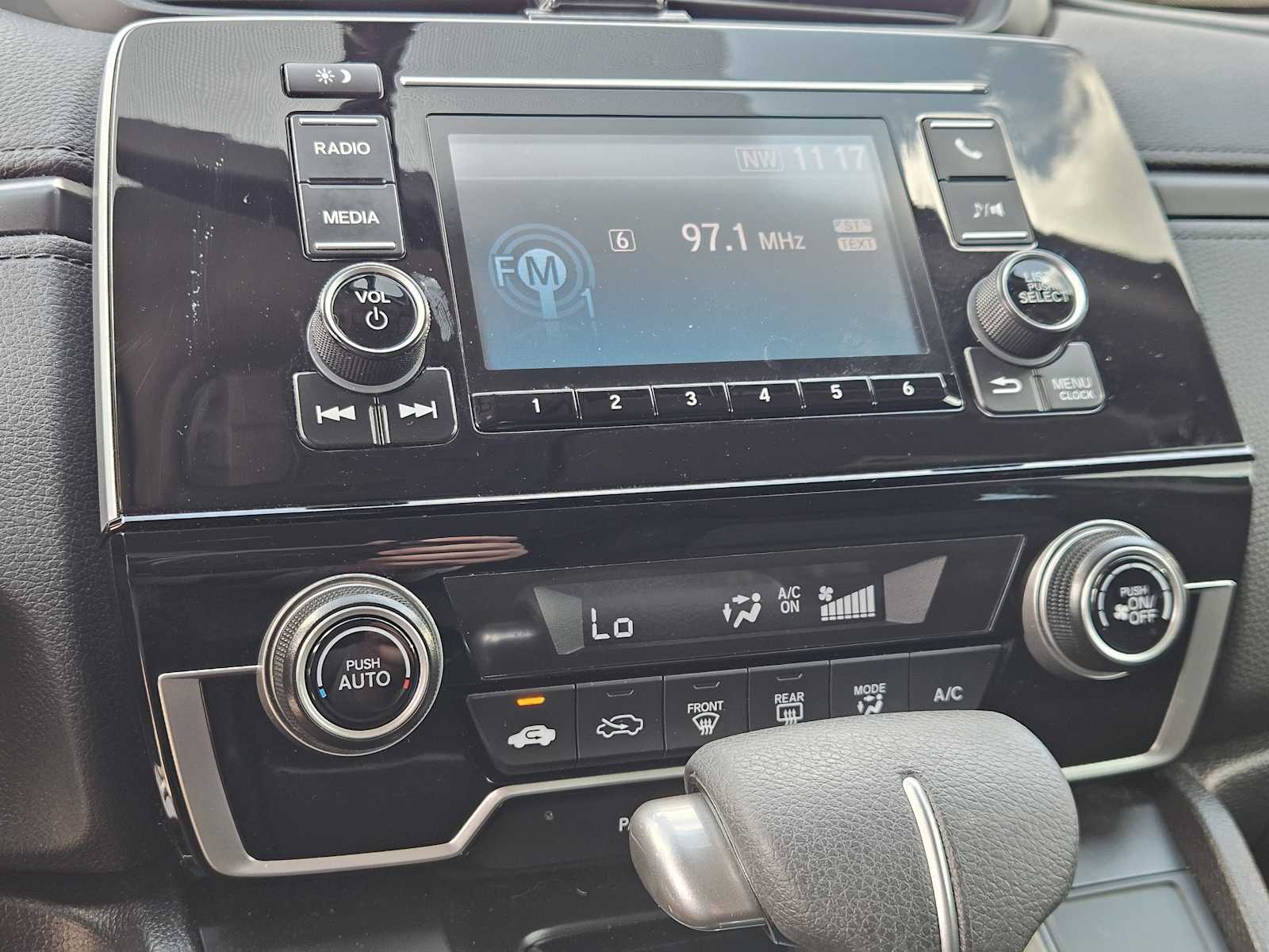 Thumbnail: 2019 Honda CR-V - 17