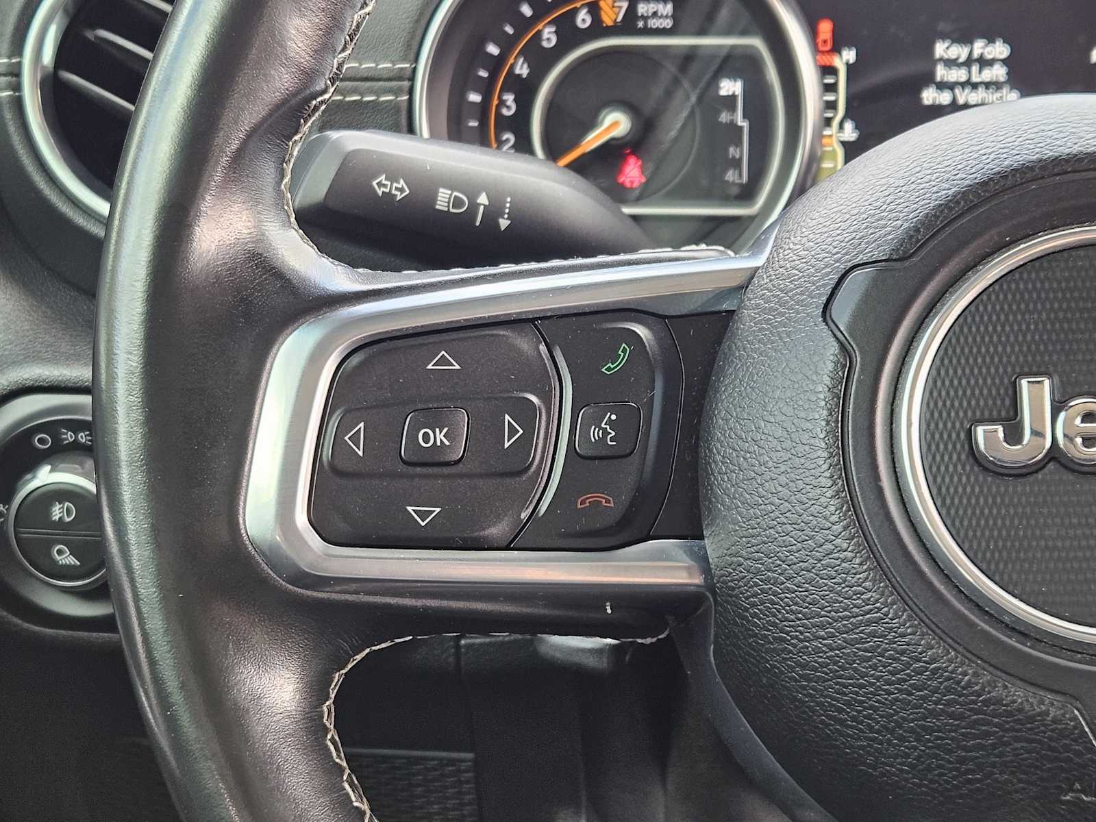 Thumbnail: 2021 Jeep Gladiator - 27