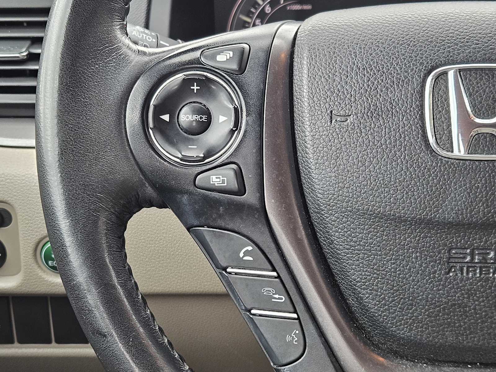 Thumbnail: 2016 Honda Pilot - 26