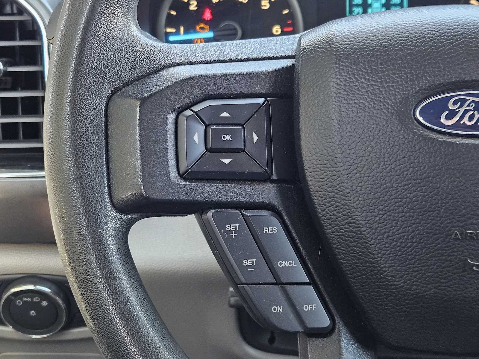 Thumbnail: 2018 Ford F-150 - 25