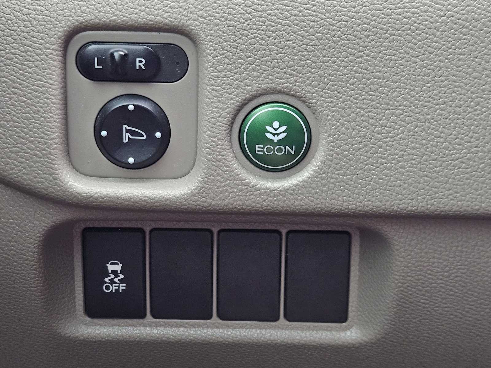 Thumbnail: 2018 Honda Pilot - 20