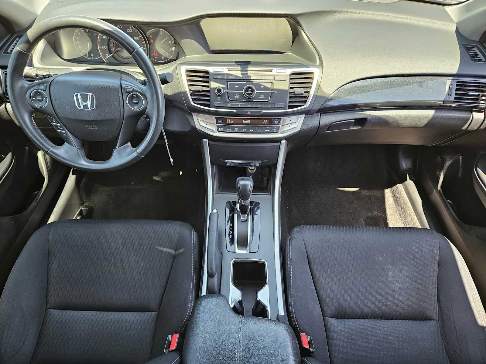 Thumbnail: 2015 Honda Accord - 23