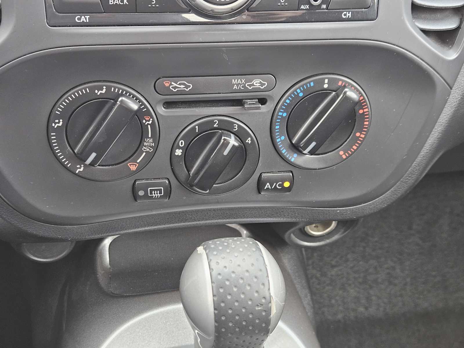 Thumbnail: 2012 Nissan Juke - 17