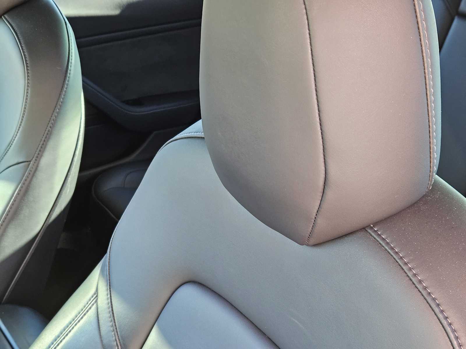 Thumbnail: 2018 Tesla Model 3 - 15