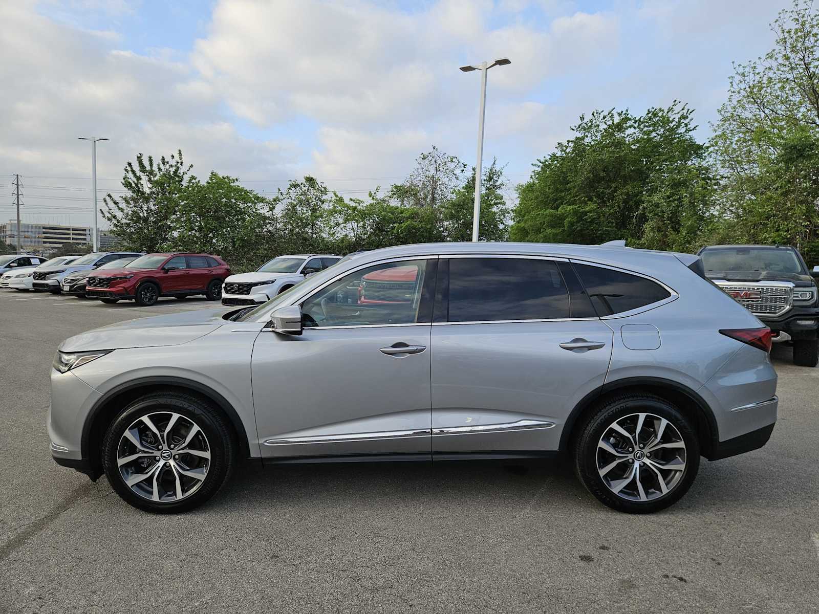 Thumbnail: 2023 Acura MDX - 4