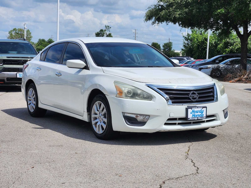 Used 2015 Nissan Altima 2.5 Sedan