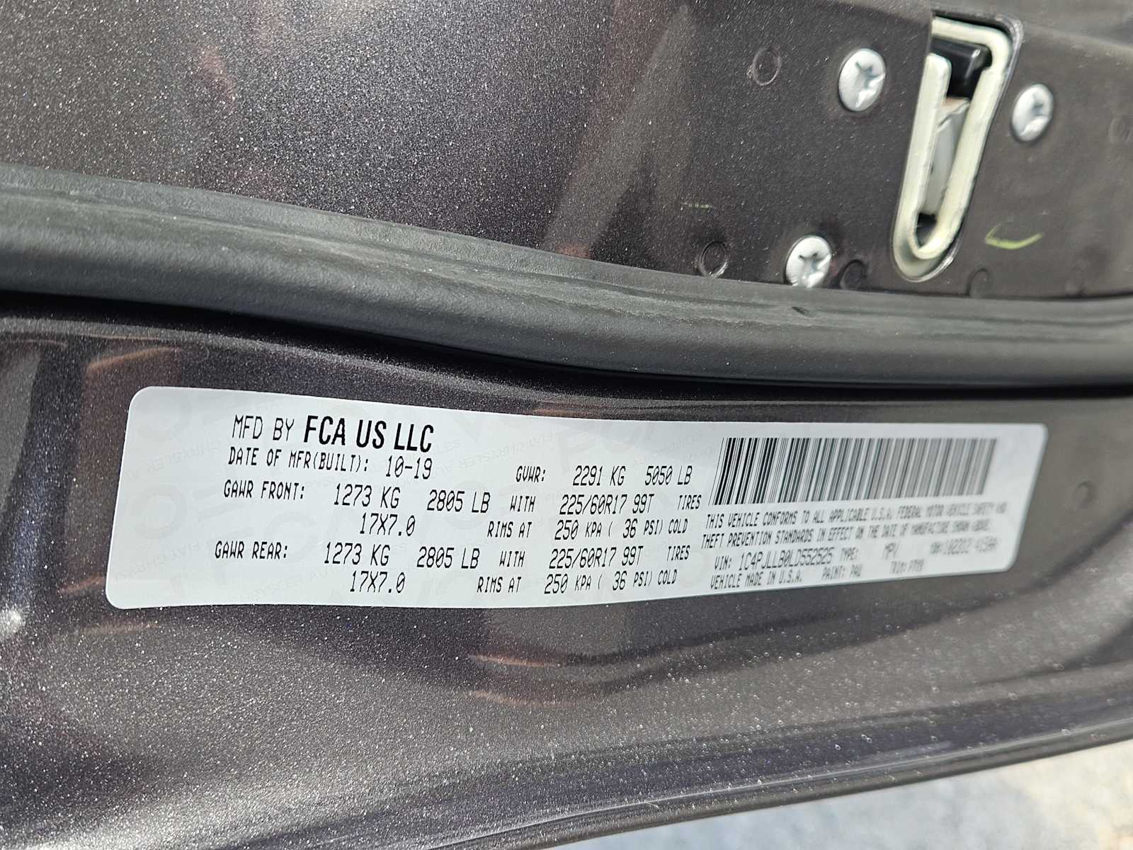 Thumbnail: 2020 Jeep Cherokee - 32