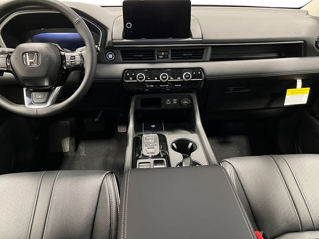 Thumbnail: 2025 Honda Pilot - 15