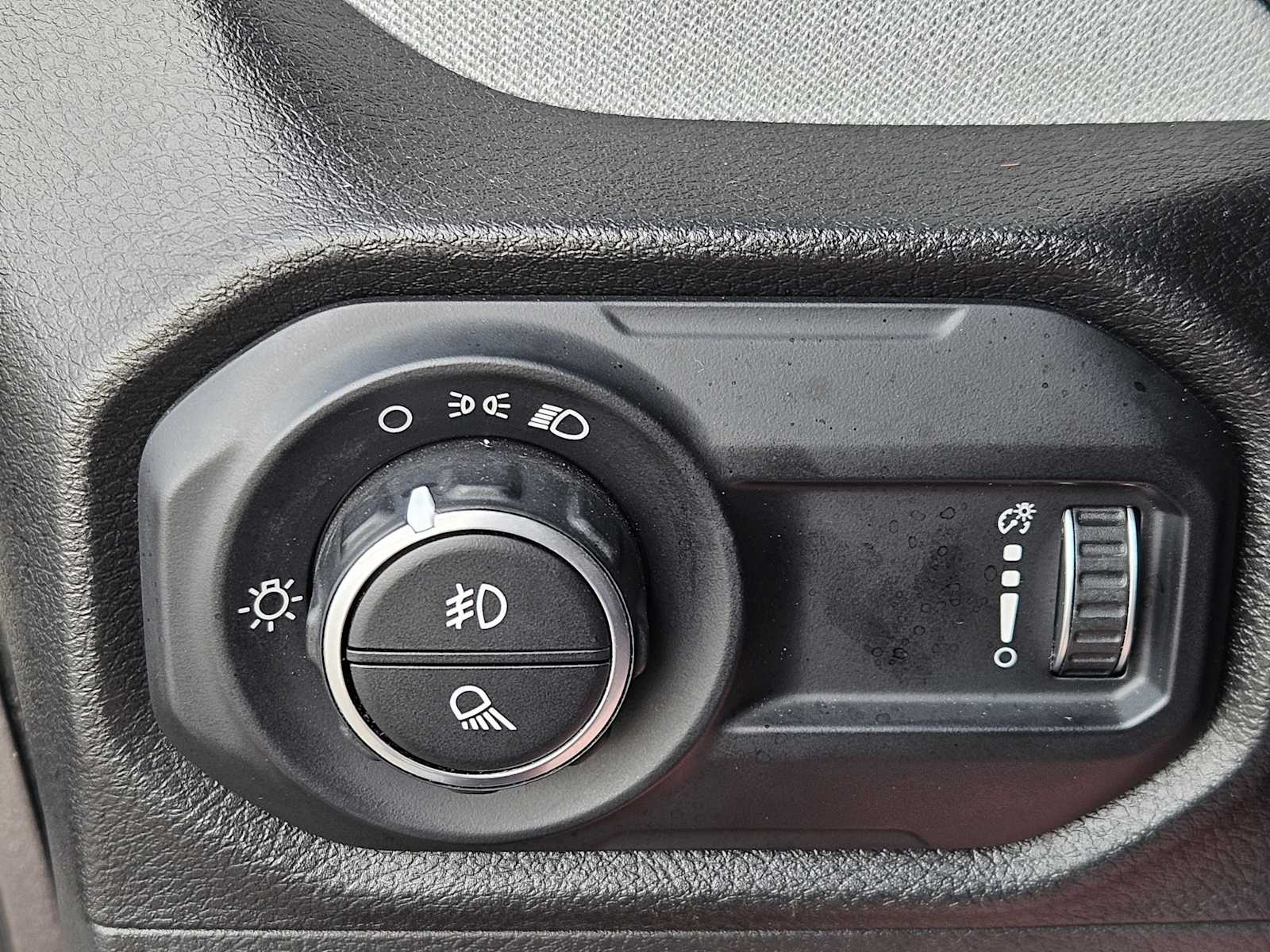 Thumbnail: 2024 Jeep Gladiator - 22