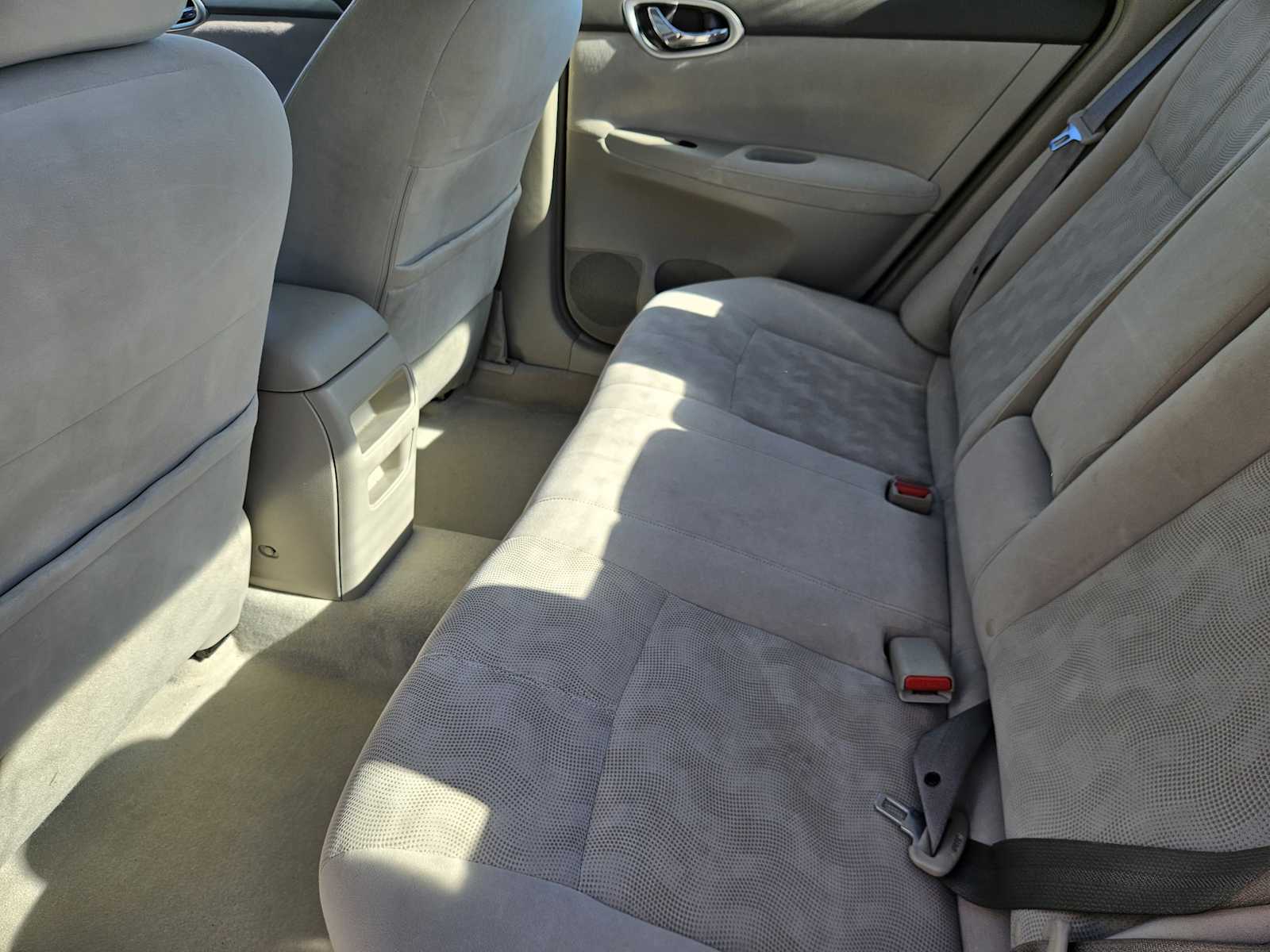 Thumbnail: 2013 Nissan Sentra - 26