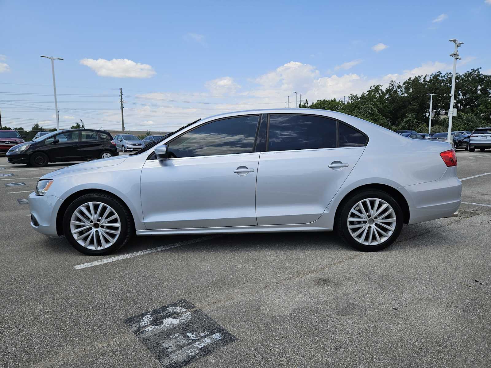 Thumbnail: 2013 Volkswagen Jetta - 4