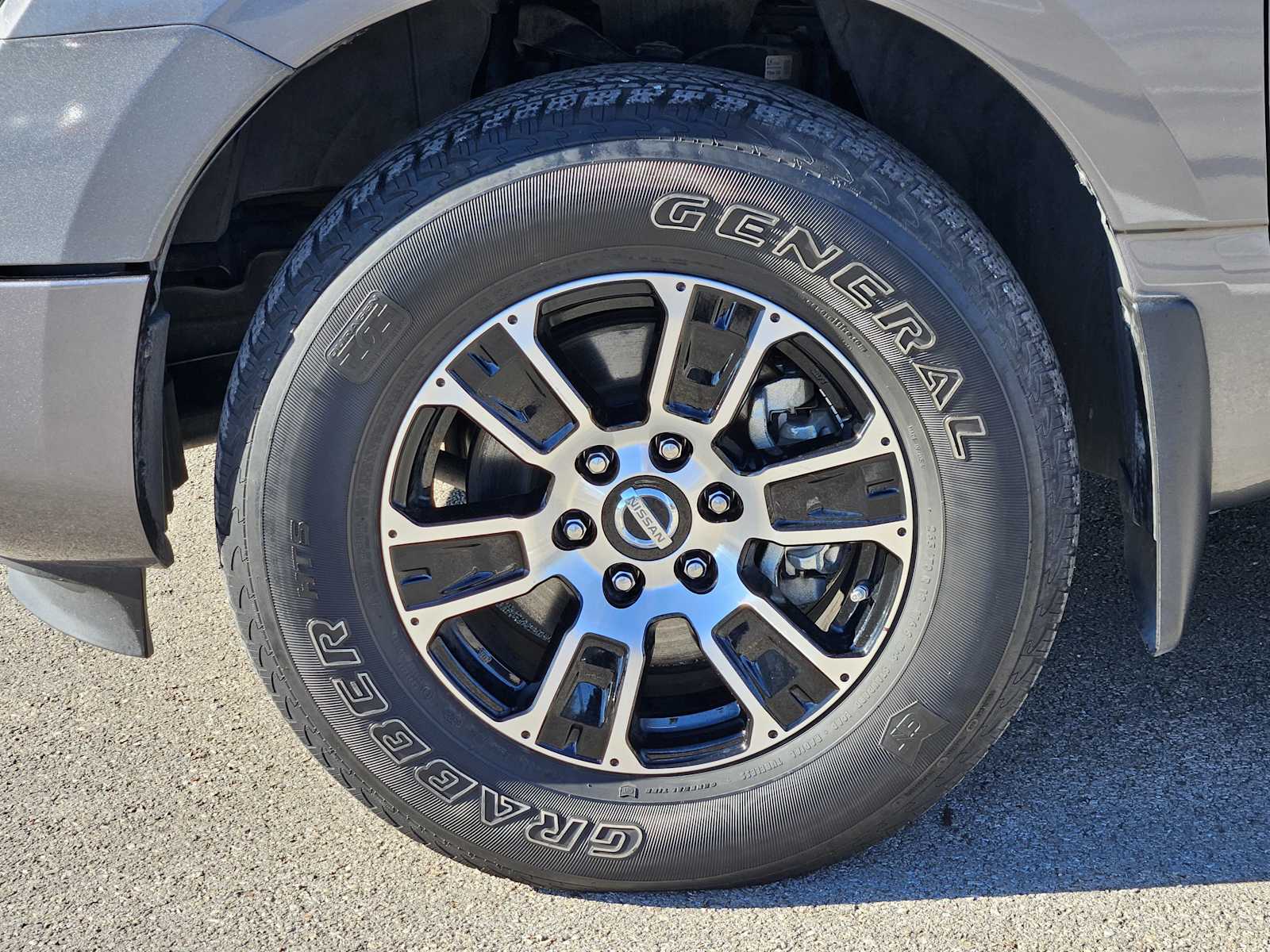 Thumbnail: 2022 Nissan Titan - 9