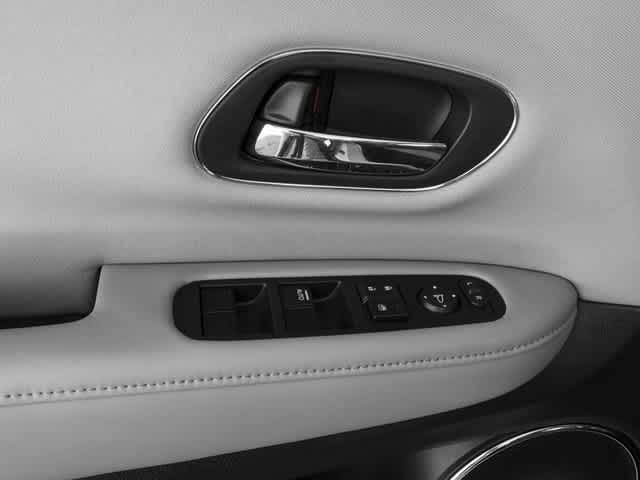 Thumbnail: 2016 Honda HR-V - 19