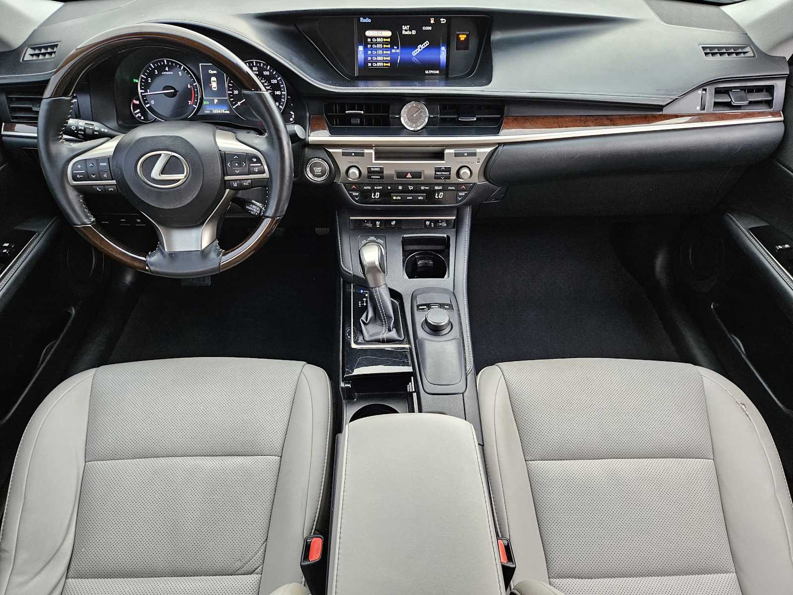 Thumbnail: 2016 Lexus ES - 25