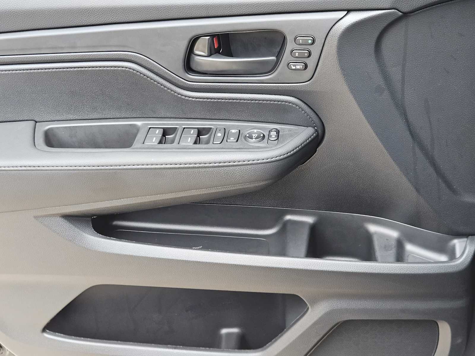 2025 Honda Odyssey Sport 23