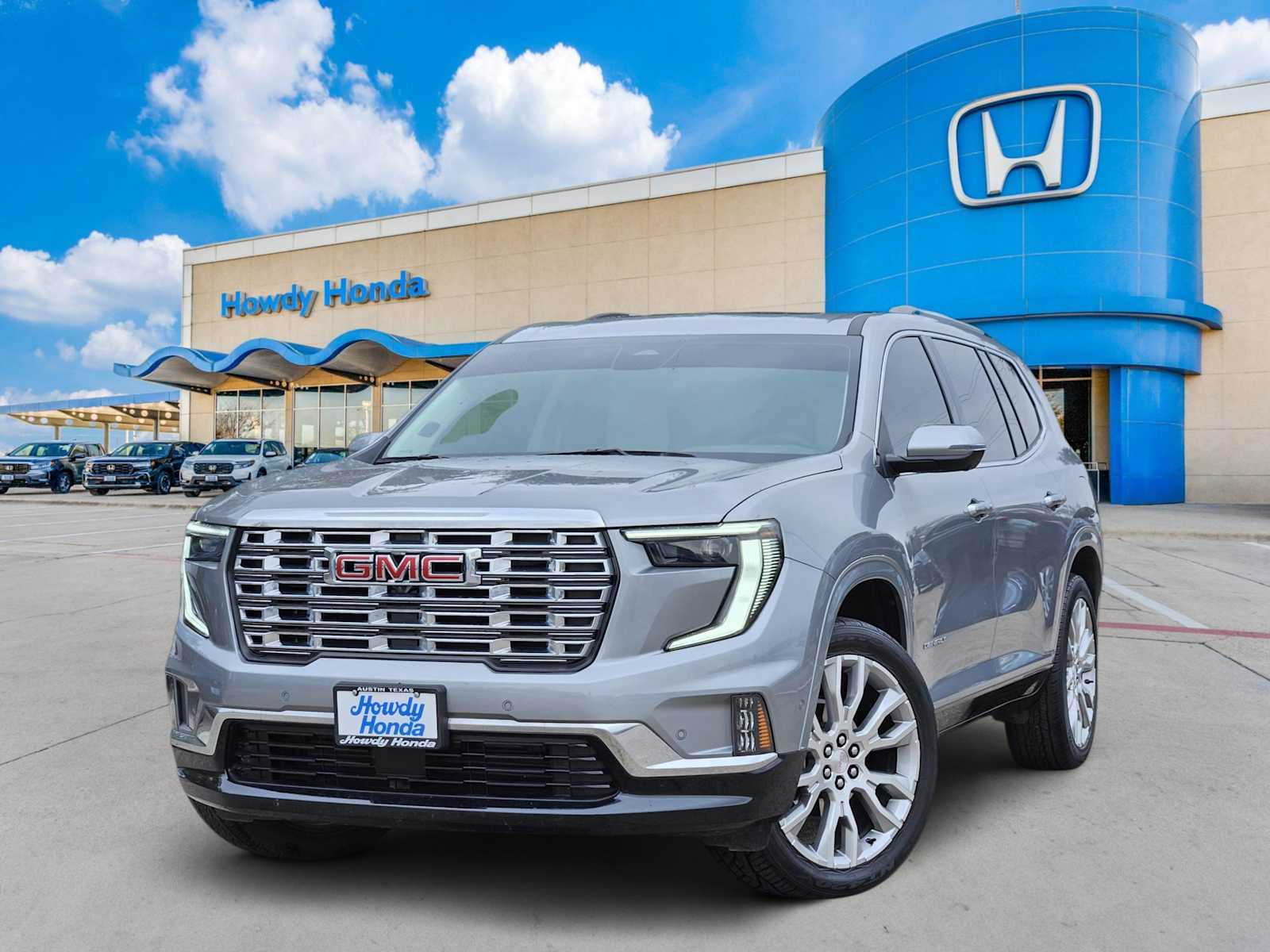 2024 GMC Acadia Denali's photo