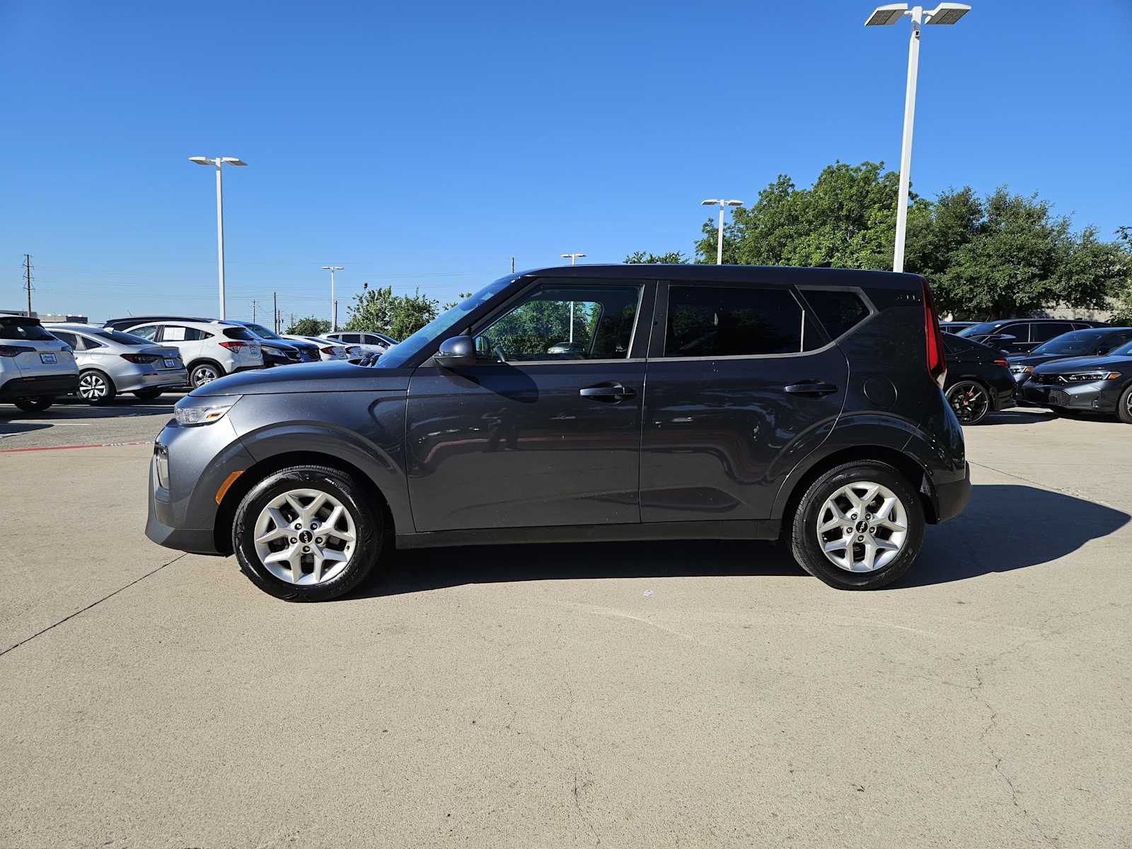 Thumbnail: 2022 Kia Soul - 5