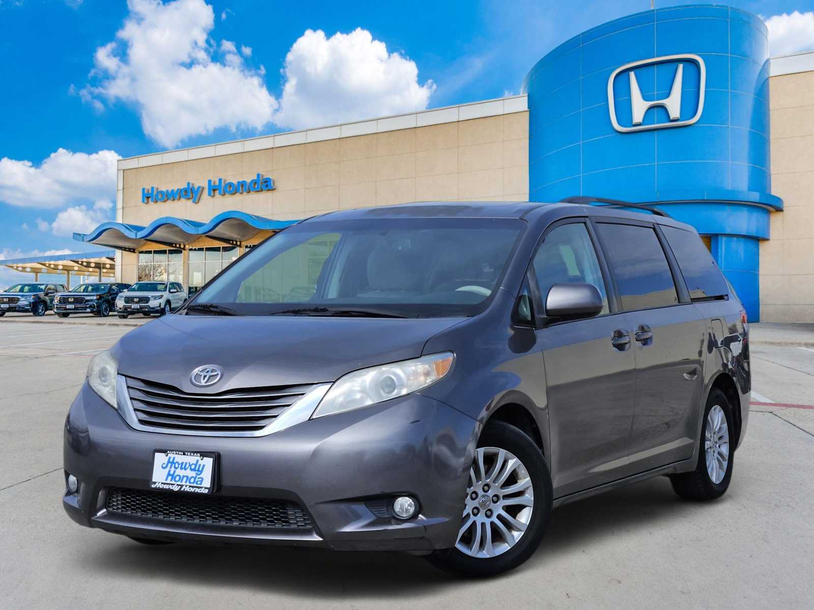 2012 Toyota Sienna XLE -
                  Austin, TX