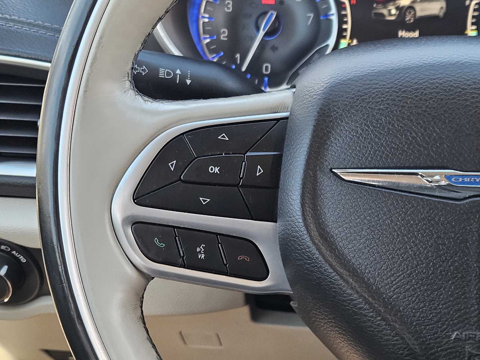 Thumbnail: 2018 Chrysler Pacifica - 26