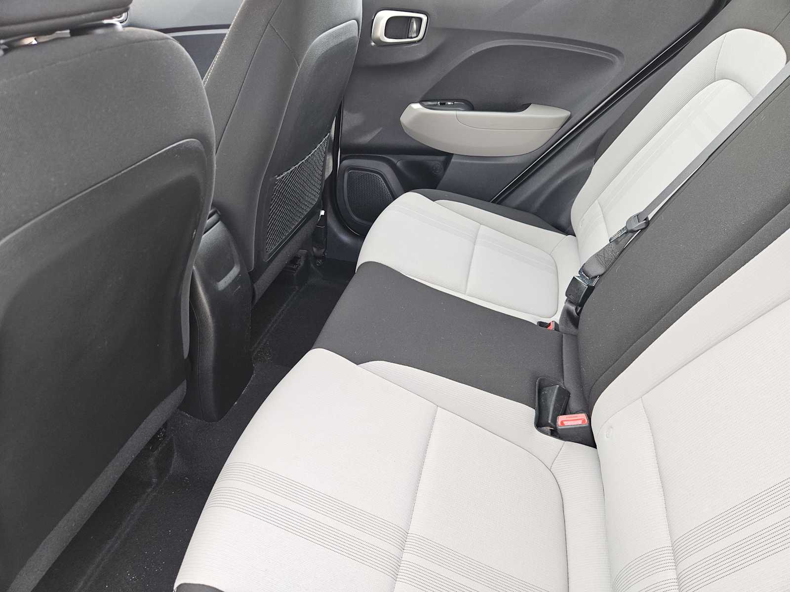 Thumbnail: 2023 Hyundai Venue - 27