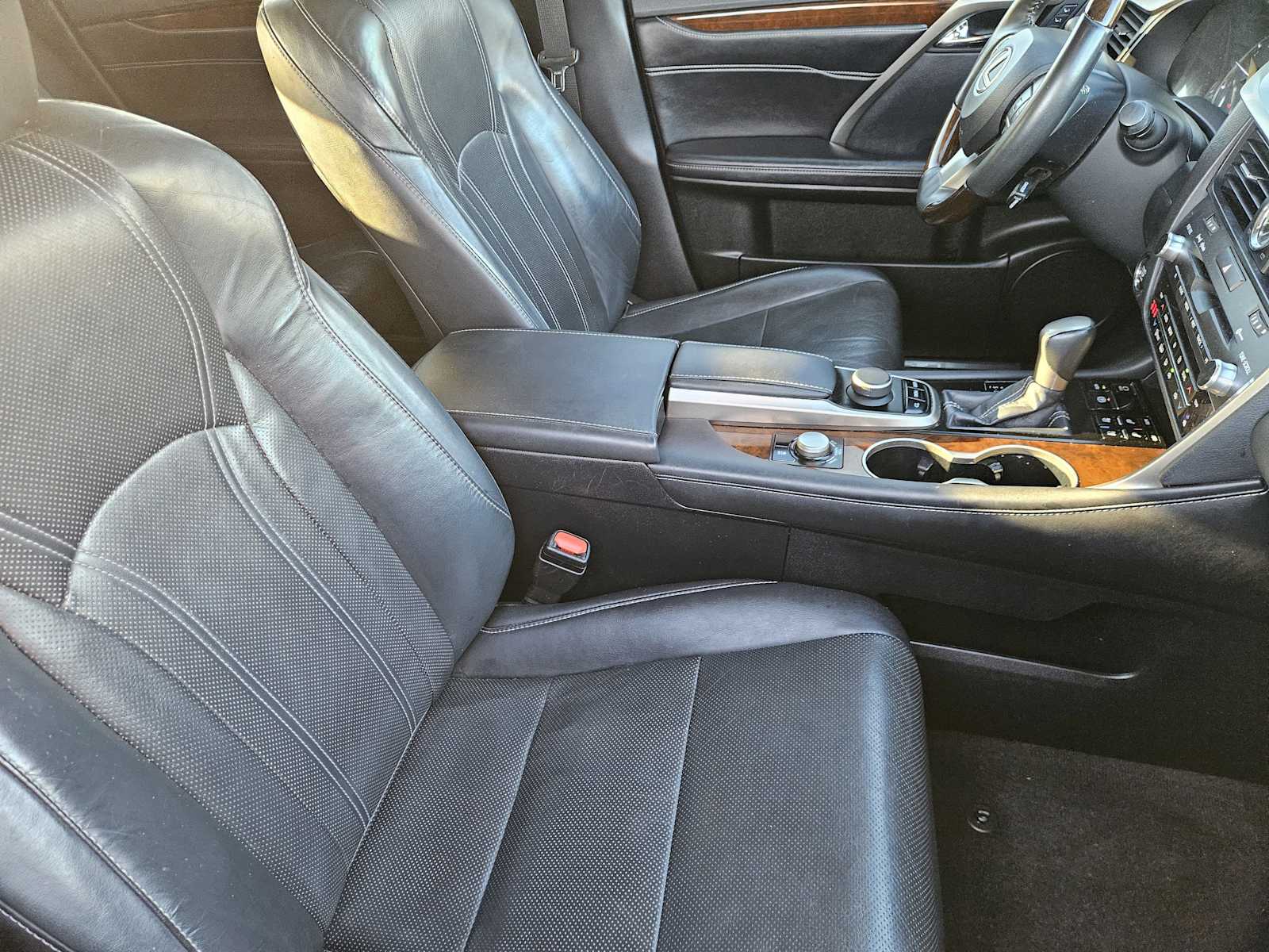 Thumbnail: 2018 Lexus RX - 13