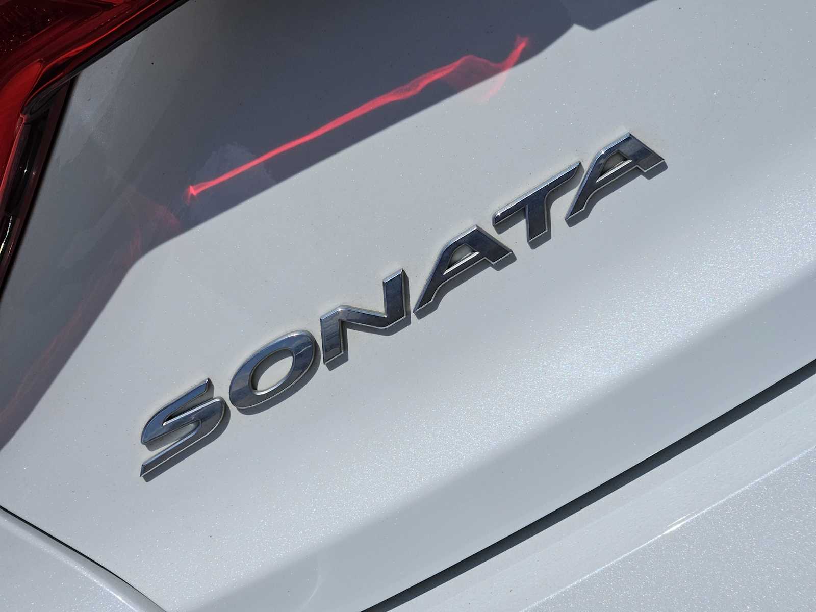 Thumbnail: 2015 Hyundai Sonata - 11