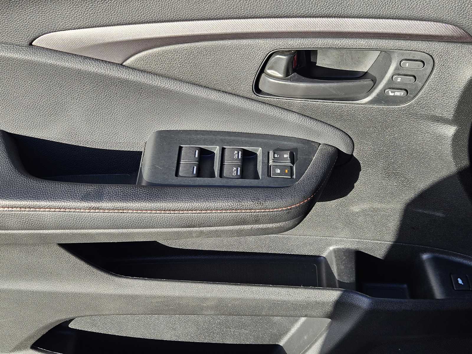 Thumbnail: 2023 Honda Passport - 23