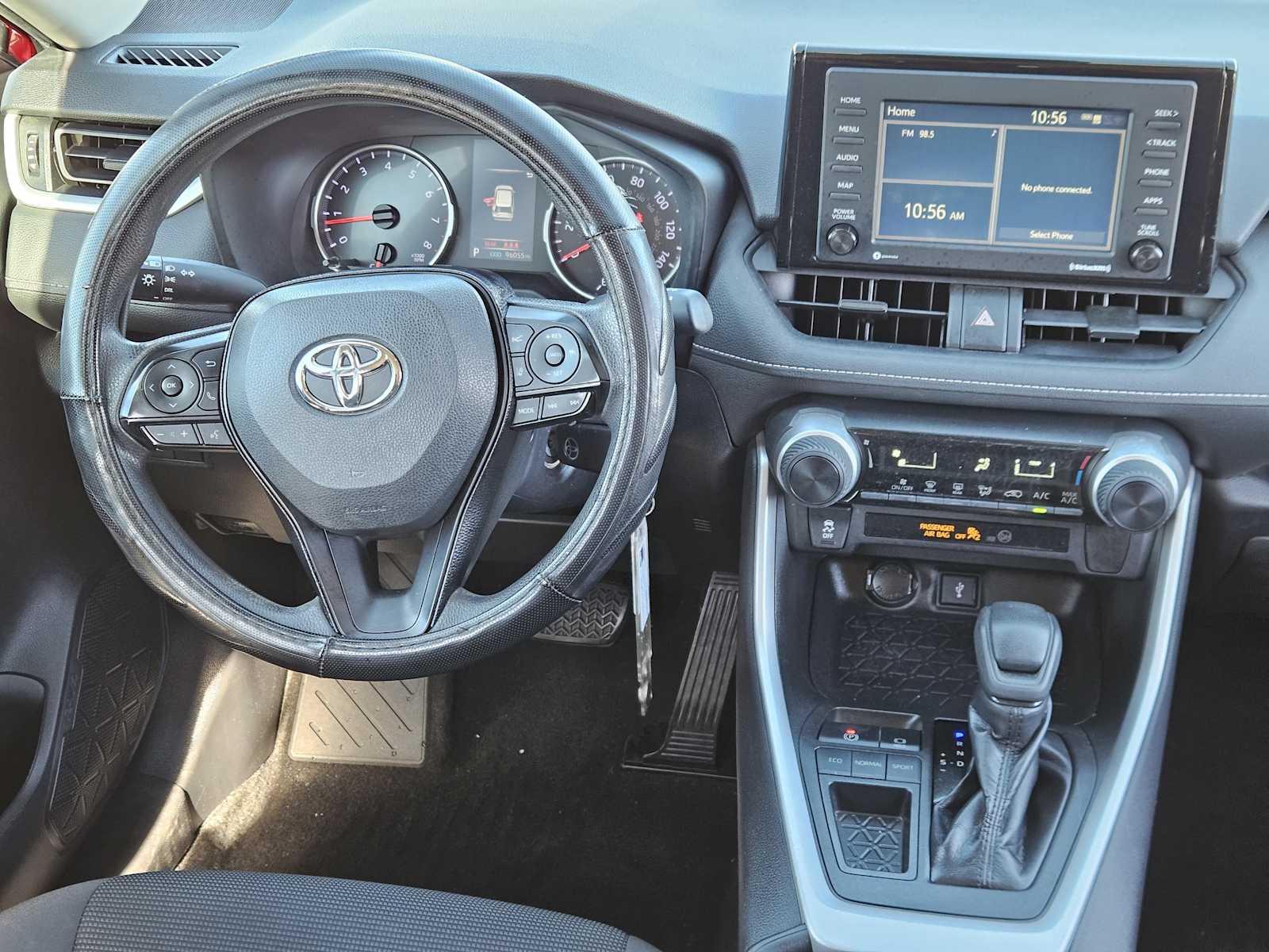 Thumbnail: 2020 Toyota RAV4 - 25