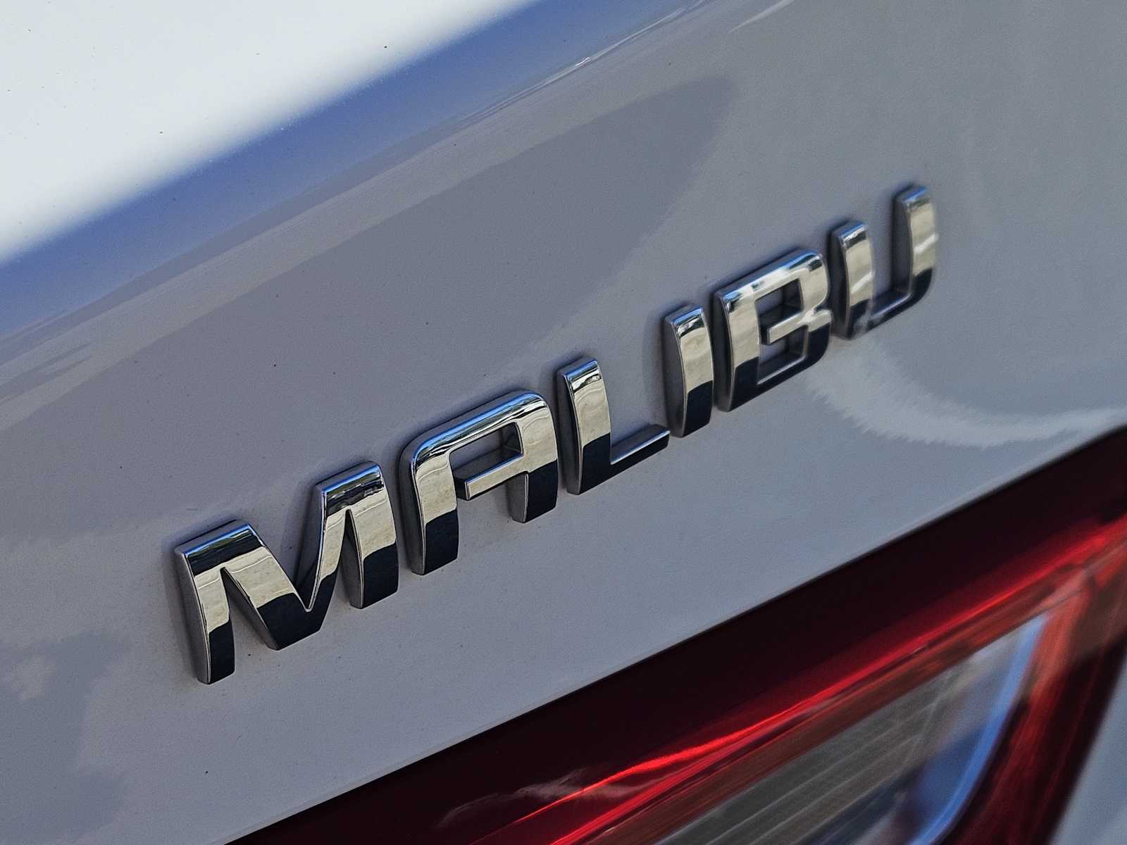 Thumbnail: 2023 Chevrolet Malibu - 12