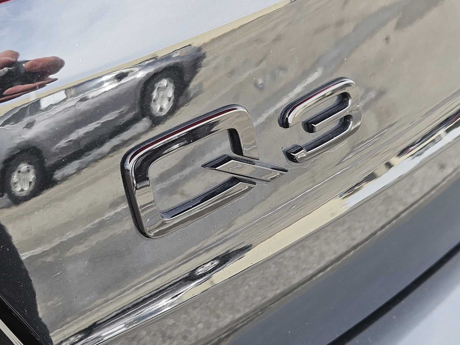 Thumbnail: 2023 Audi Q3 - 12