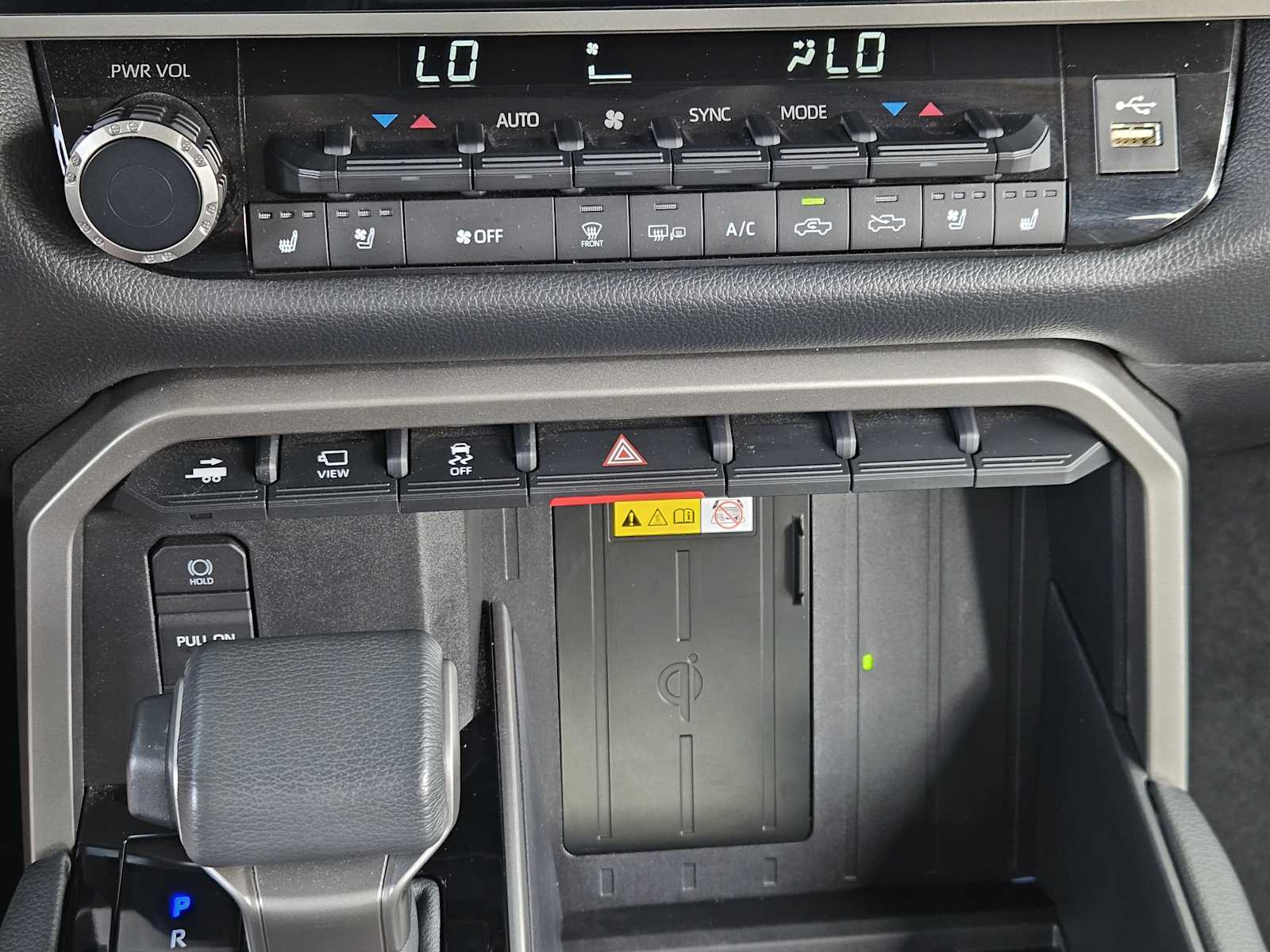 Thumbnail: 2024 Toyota Tundra - 19