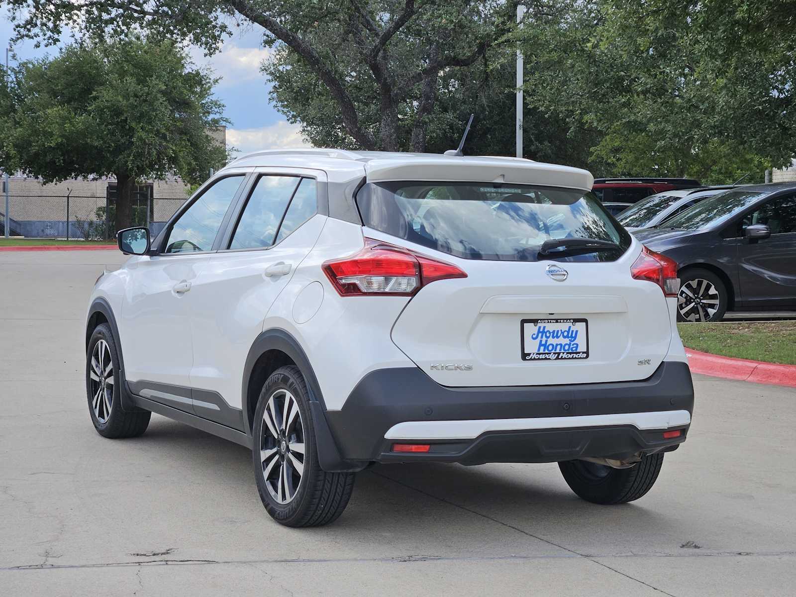 Thumbnail: 2019 Nissan Kicks - 6