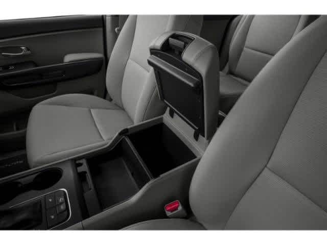Thumbnail: 2015 Kia Sedona - 21