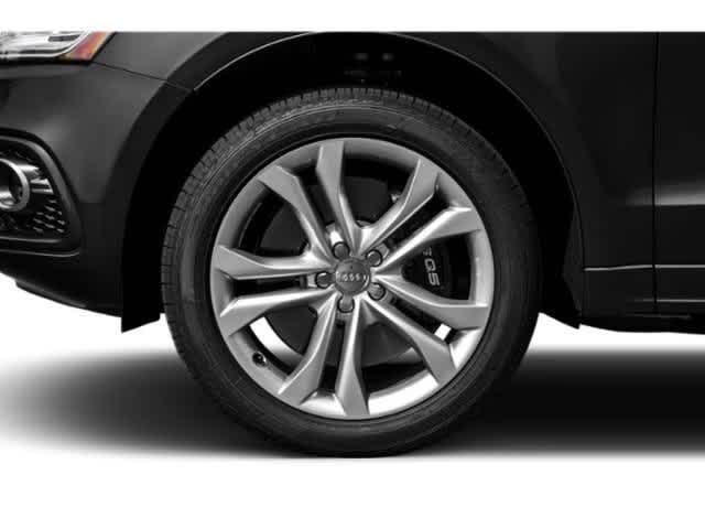 Thumbnail: 2015 Audi SQ5 - 12