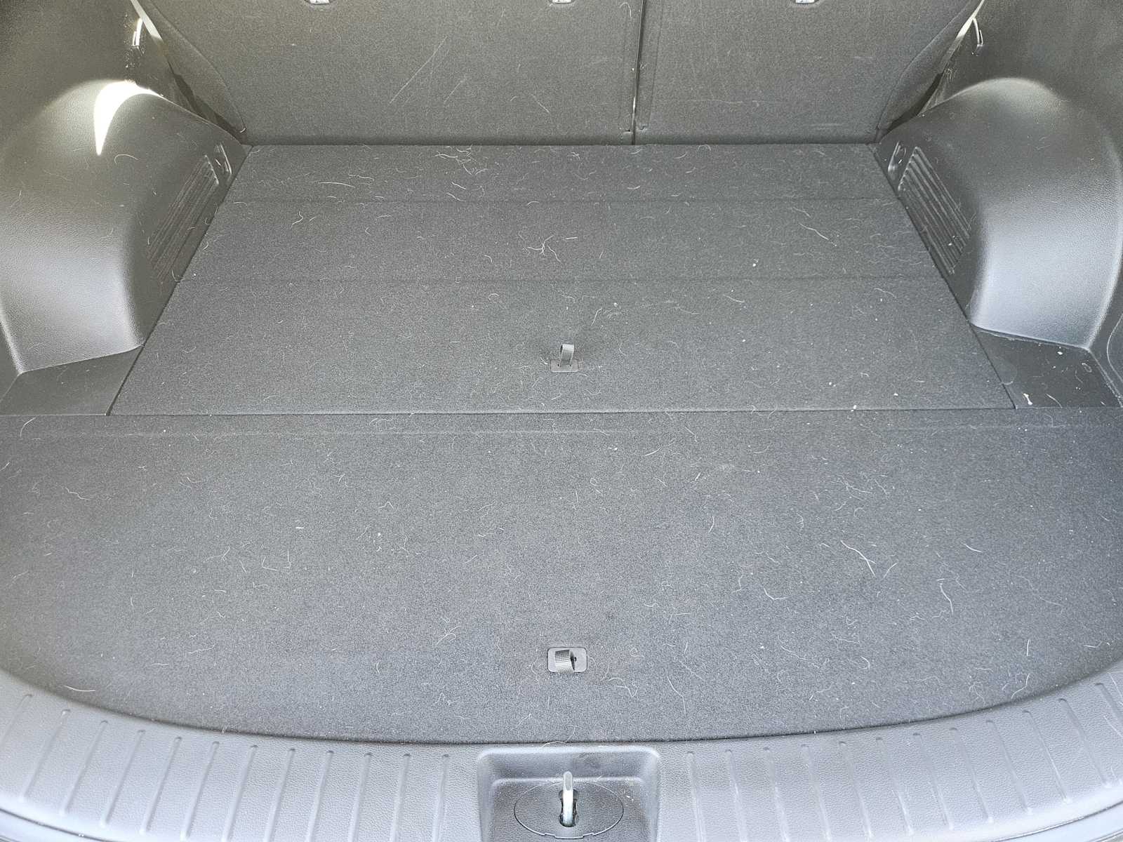 Thumbnail: 2022 Hyundai Santa Fe - 30