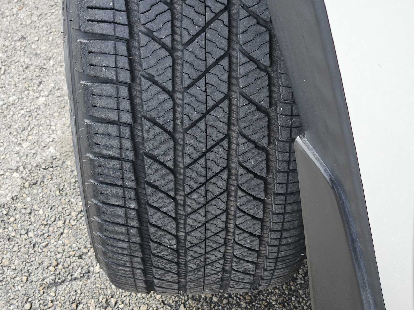 Thumbnail: 2017 Toyota Highlander - 10