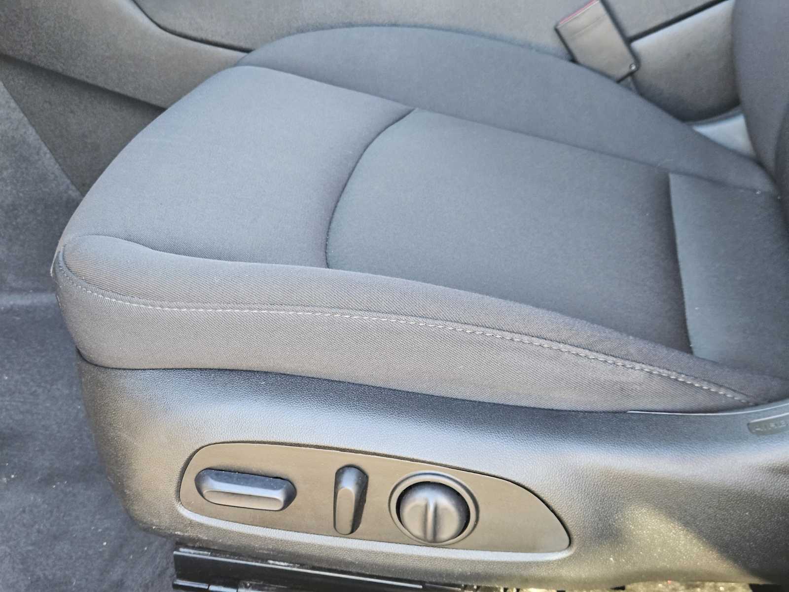 Thumbnail: 2023 Chevrolet Malibu - 23