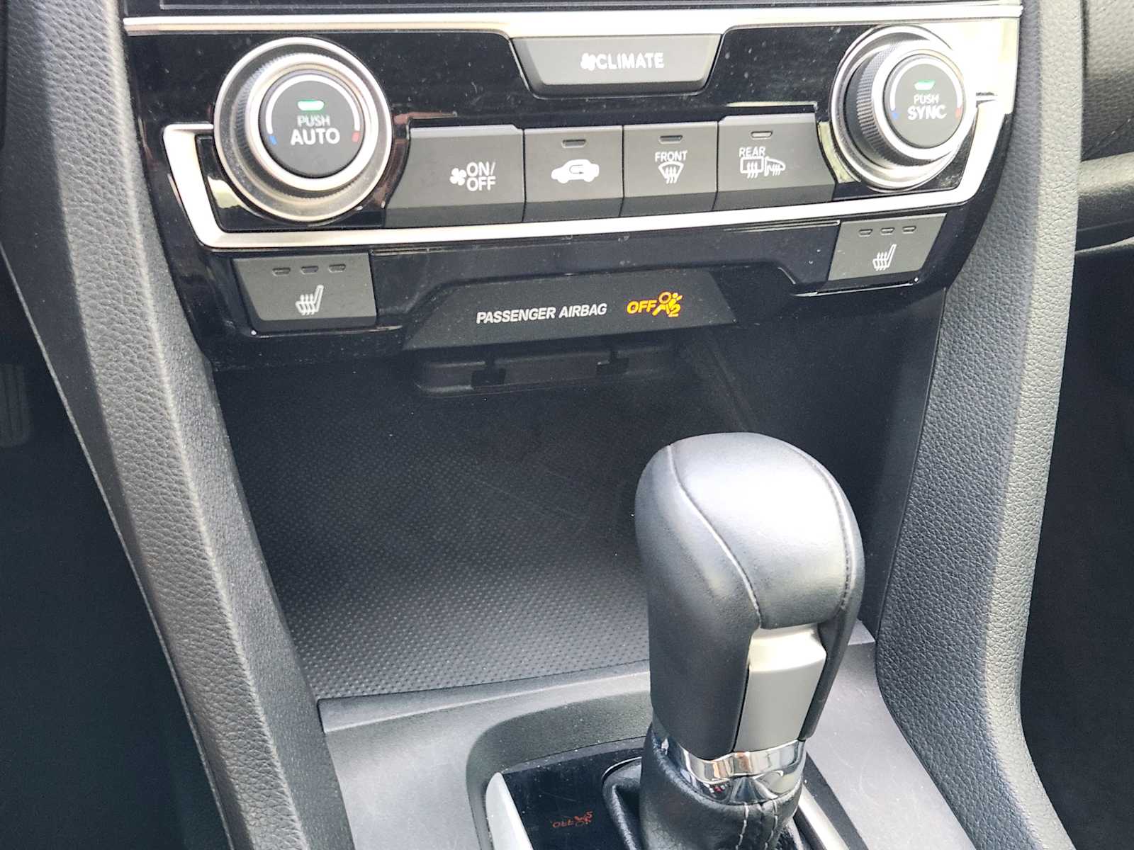 Thumbnail: 2016 Honda Civic - 19