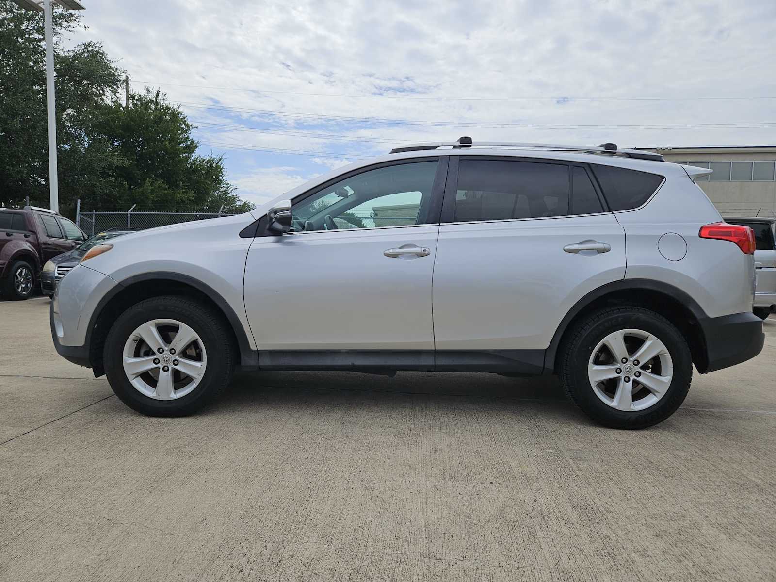 Thumbnail: 2014 Toyota RAV4 - 4