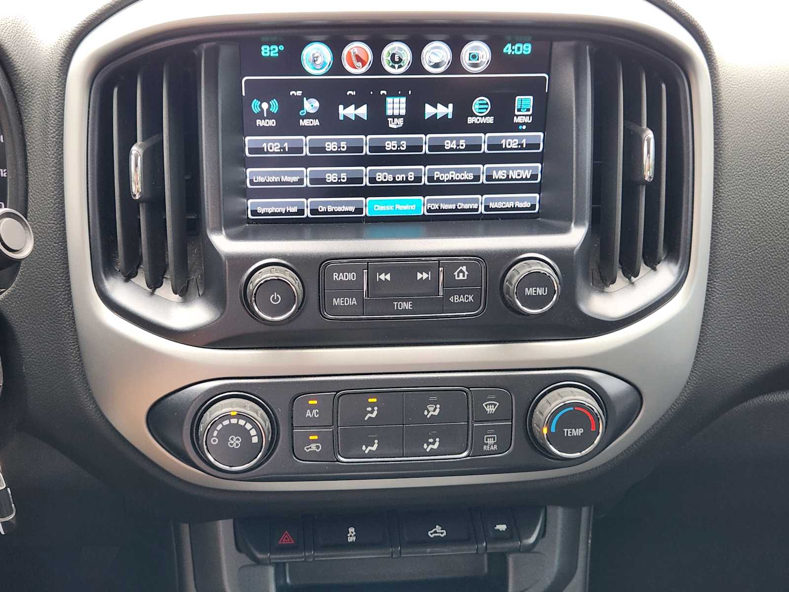 Thumbnail: 2018 Chevrolet Colorado - 16