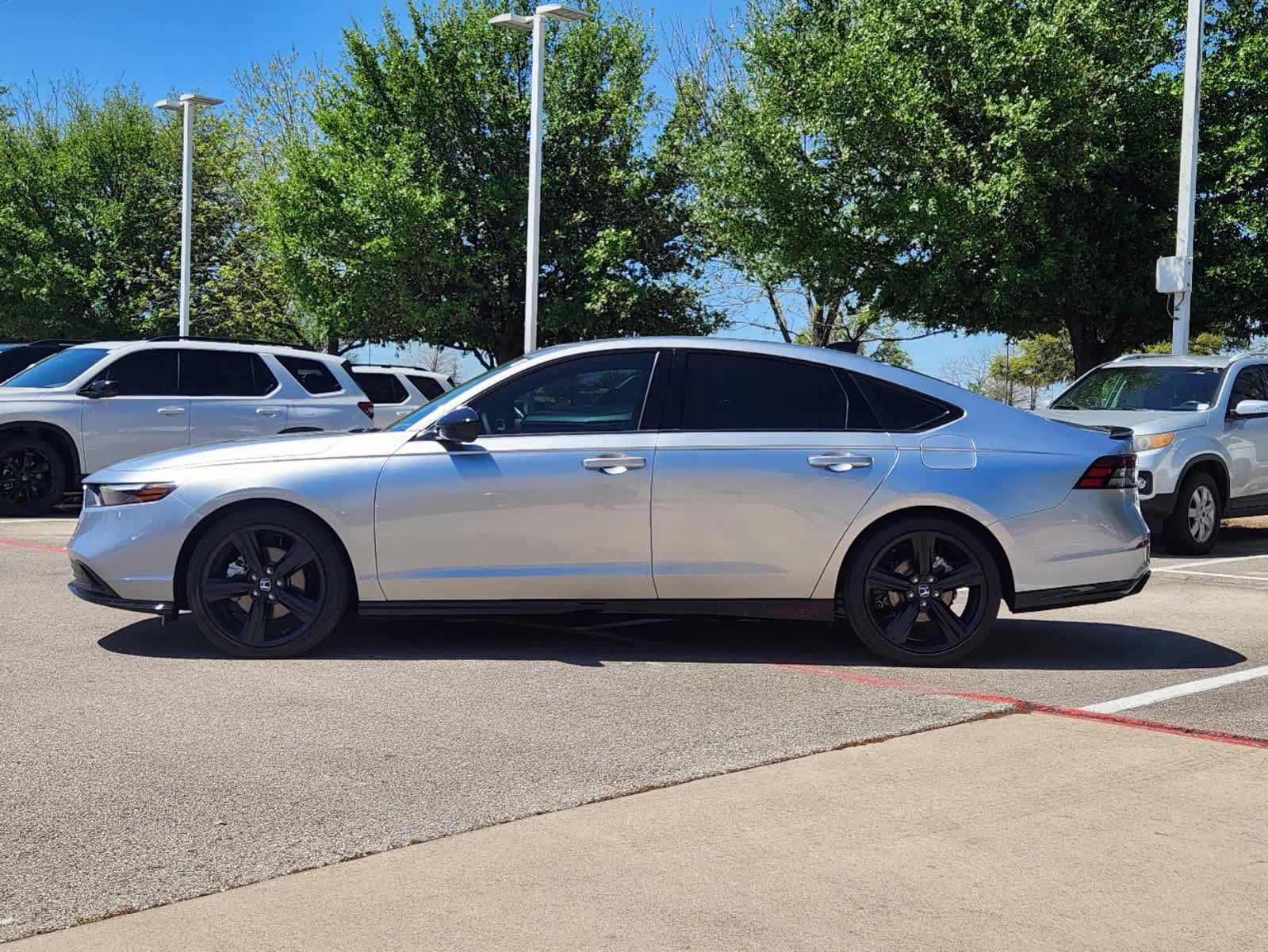 2025 Honda Accord Hybrid Sport-L photo 4