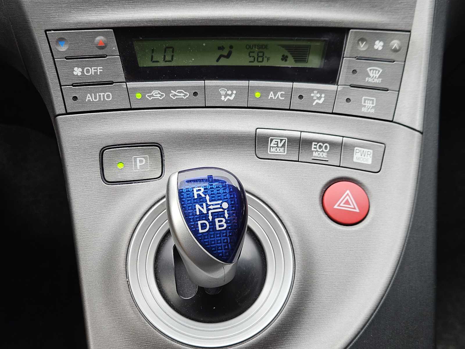 Thumbnail: 2014 Toyota Prius - 19