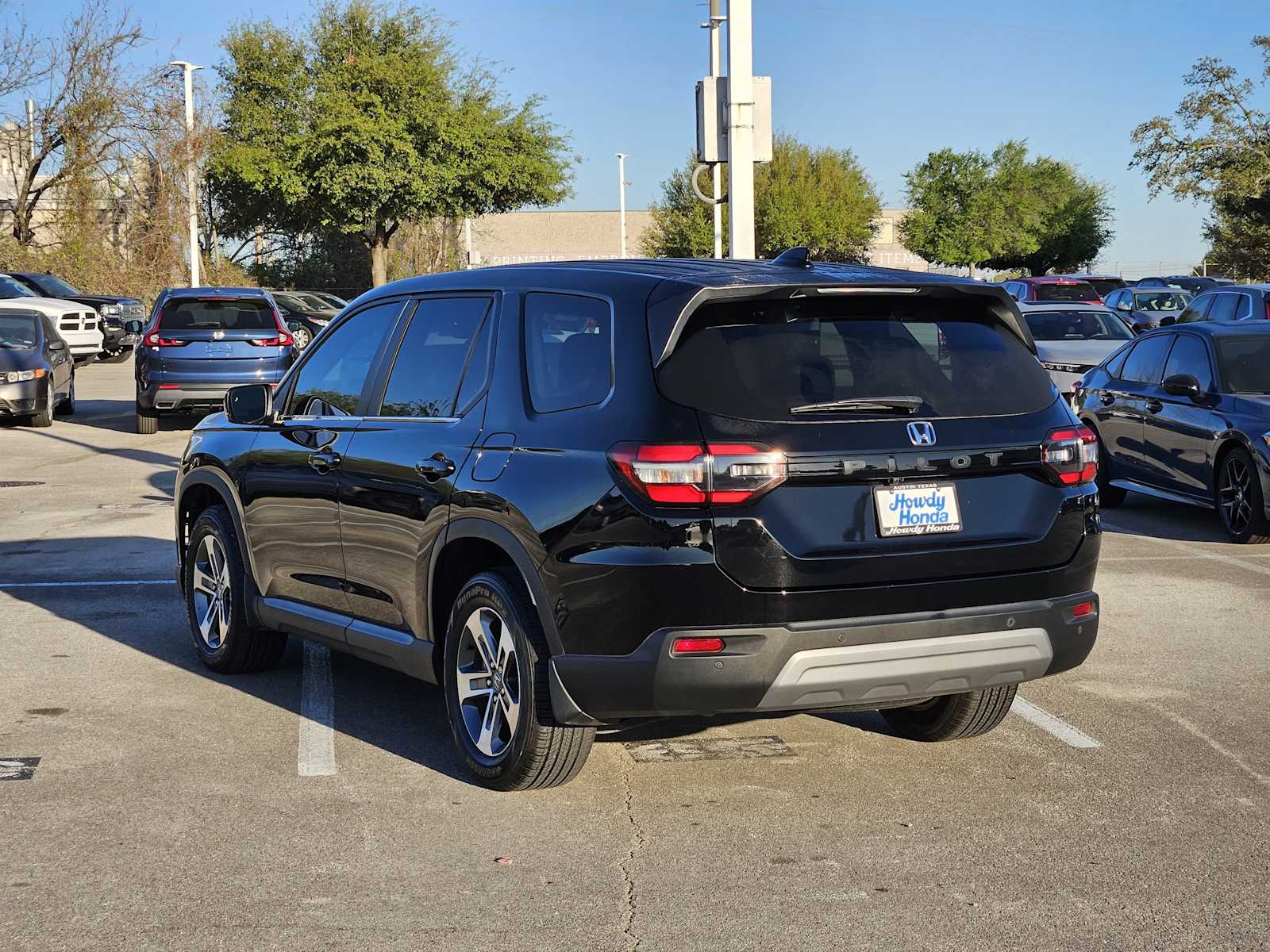 Thumbnail: 2023 Honda Pilot - 5