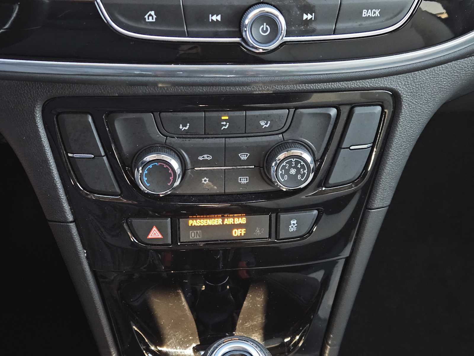 Thumbnail: 2019 Buick Encore - 18