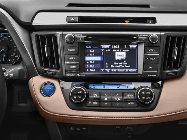 Thumbnail: 2017 Toyota RAV4 - 10