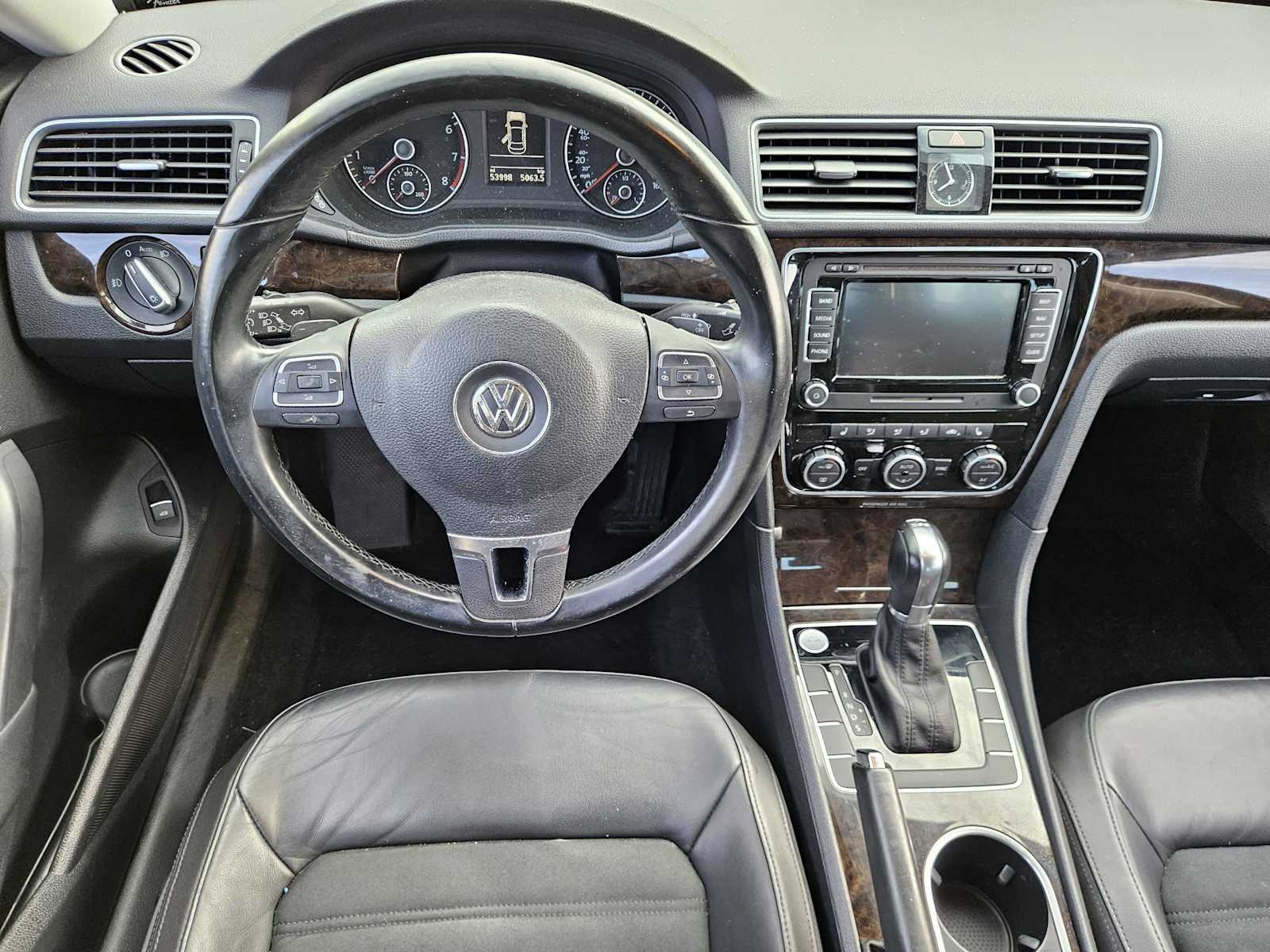 Thumbnail: 2014 Volkswagen Passat - 26