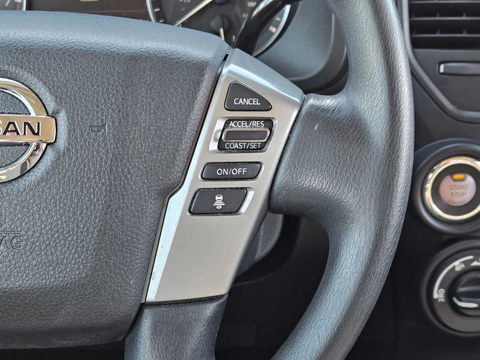 Thumbnail: 2022 Nissan Titan - 26