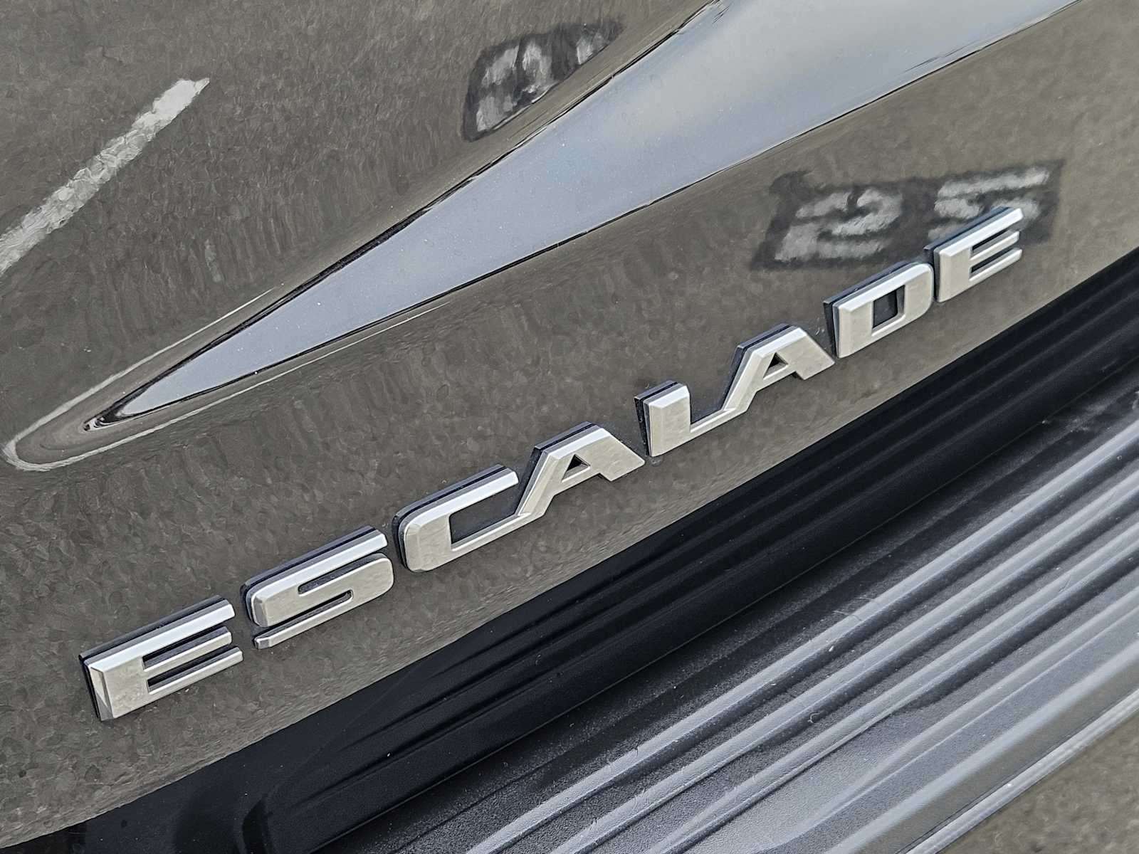 Thumbnail: 2023 Cadillac Escalade - 12